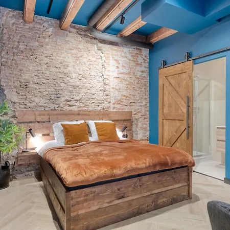 Apartman Boutique - & *