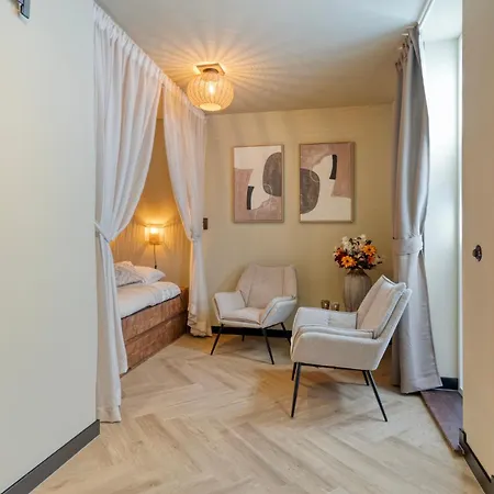 Boutique - & * Alkmaar